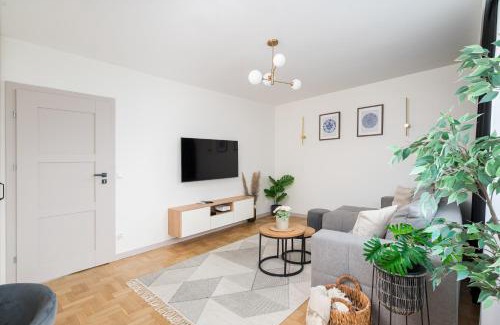 Bielany Apartment | Wrzeciono Comfortline Apartment by BookingHost
