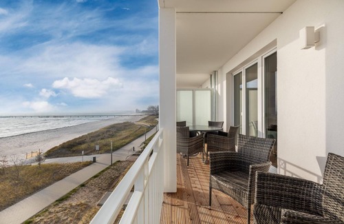 Grossenbrode Apartment | Wunderschön Gelegenes Apartment Direkt am Strand mit Balkon und Tollem Meerblick