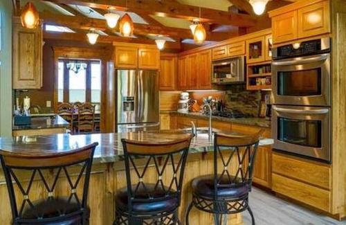 Baker City House | Wunder House - Gorgeous! Sleeps 14 w/Hot Tub, Local Golf 50% Off!