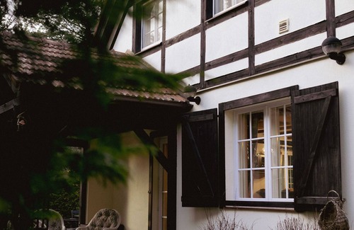 gmina Karsin House | Wunderbares Anwesen Inmitten von Wäldern