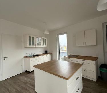 Taucha Apartment | Wunderschöne Maisonette Ferienwohnung in Leipzig Taucha 2 u 3 OG Links