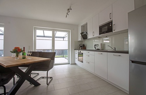 Wangerland Apartment | Wunderschöne, Neue Fewo Anno78 am Wangermeer mit Kurzen Wegen zur Nordsee