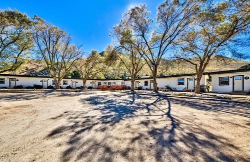 Walker Apartment | WWM 9 · 9 Adventure Base explore The E Sierras WWM