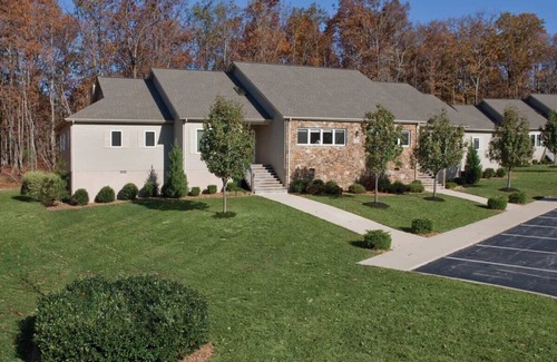 Fairfield Glade Condo | Wyndham Fairfield Glade|1BR/1BA King Suite w/Balc