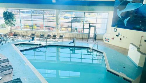 Flint Hotel | Wyndham Flint MI Grand Blanc Bishop Airport Conference Ct