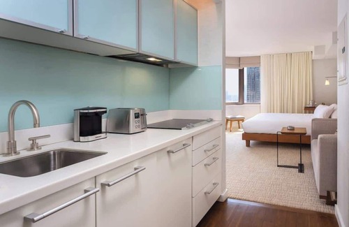 Midtown East Condo | Wyndham Midtown 45 | 2BR/2BA King Bed Suite