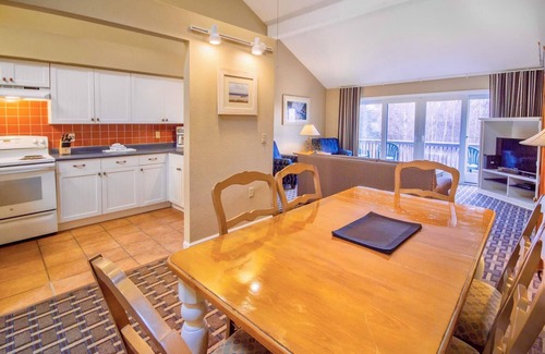 Jamestown Condo | Wyndham Newport Overlook | Four 2BR/2BA Suites