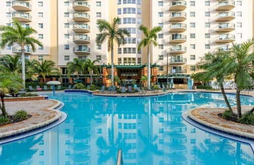Survey Creek Condo | Wyndham Palm-Aire - Spacious 2 Bedroom Condo