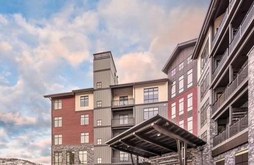 Avon Condo | Wyndham Resort @ Avon | 2BR/2BA King Suite w/Balc