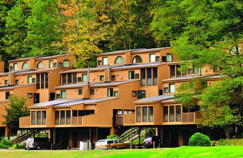 East Stroudsburg Condo | Wyndham Shawnee Village Poconos Condo Resort