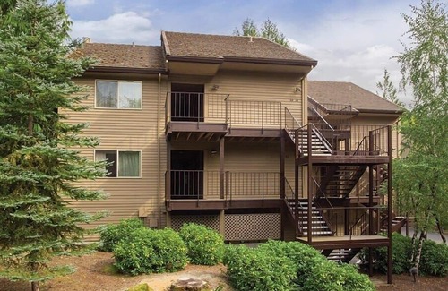 Welches Condo | Wyndham Whispering Woods|2BR/2BA Queen Suite w Blc