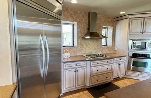Casper House | Wyoming views - Spacious Home on beautiful gated grounds