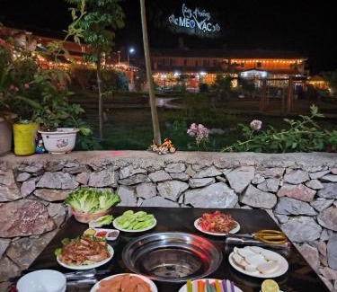 Meo Vac House | Xúa Vừ Homestay