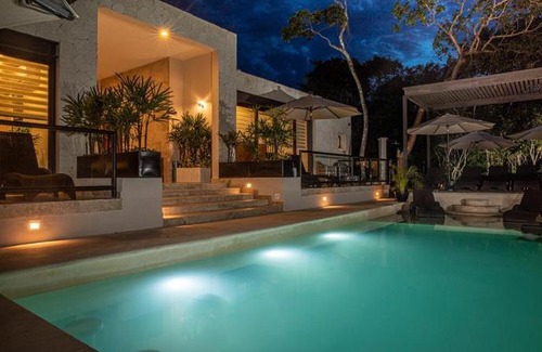 Akumal Hotel | Xaha Villas Suites & Golf Resort