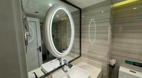 Xincheng Hotel | Xana Hotelle Xian Railway Station Anyuanmen Metro Station