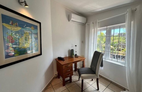 Bain Boeuf Villa | Xanadu Beach 4-Bed Villa, 1-Min Walk to the Beach