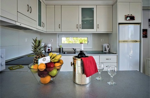 Zipari Villa | XENOS VILLA 1 WITH PRIVATE SWIMMING POOL, NEAR THE SEA