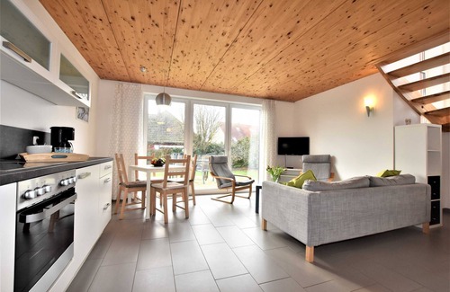Rethwisch Apartment | XL Baltic Sea vacation home B&S with terrace and garden - Baltic Sea vacation home B&S with terrace and garden