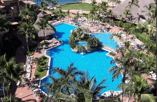 Las Glorias Resort | Xmas, New Year, Presidential Suite At The Ocean Front Buganvilias Resort