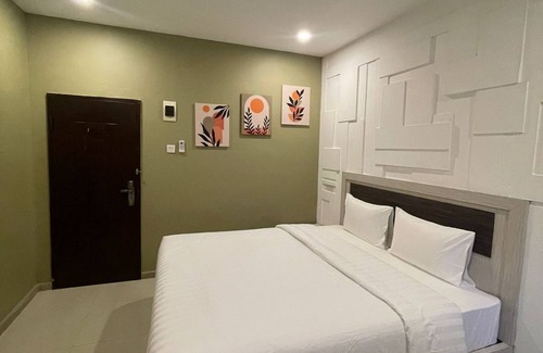 Batam House | XTen Guest House