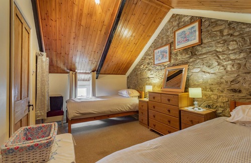 St Davids Cottage | Y BWTHYN, pet friendly, with a garden in St Davids