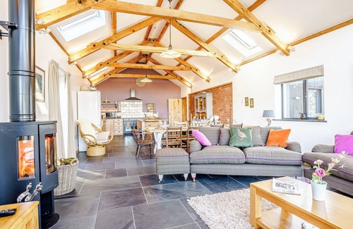Llandissilio West Cottage | Y Glowty Newydd - UK31701