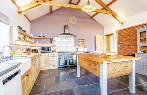 Llandissilio West Cottage | Y Glowty Newydd - UK31701