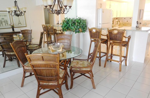 Harbor Village Condo | Yacht & Beach Club Condo - Live the Good Life!