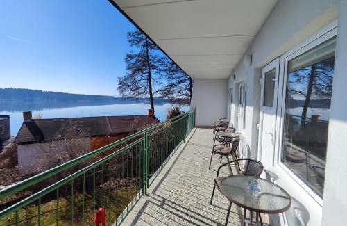 Hluboka nad Vltavou Other | Yacht Club Bezdrev