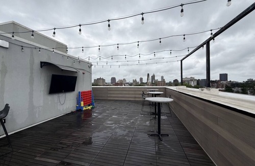 Dwight Apartment | Yale New Haven Stay—modern, fully furnished studio in the heart of downtown.