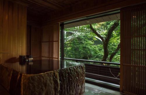 Yamanakaonsen Higashimachi Hotel | Yamanakaonsen Hanamurasaki