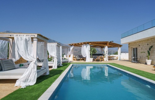 Dramia Villa | Yammas Stone Villa | Private Pool, 5BR, Boho Style