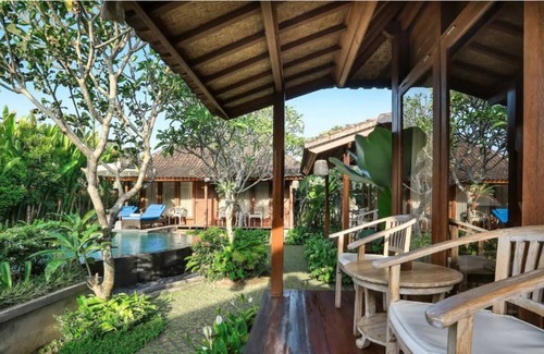 Kemenuh Cottage | Yana Villa 1 BR Wooden Authentic Design