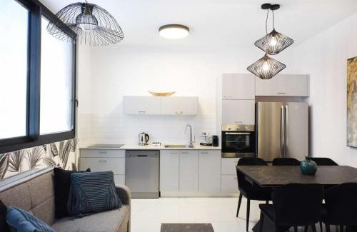 Tel Aviv Apartment | Yang by HolyGuest