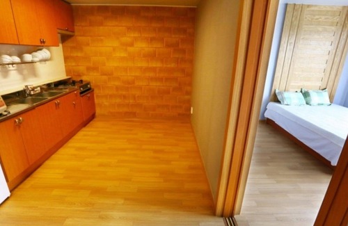 Seojong House | Yangpyeong Gyegoksaseum Pension