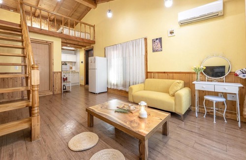 Hongcheon House | Yangpyeong Smile Caravan Pension