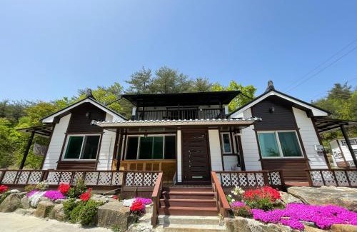 Yangyang House | Yangyang Dalpaengi Pension