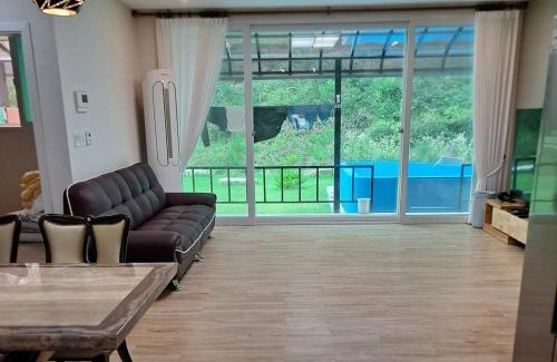 Yangyang House | Yangyang Haewasol House