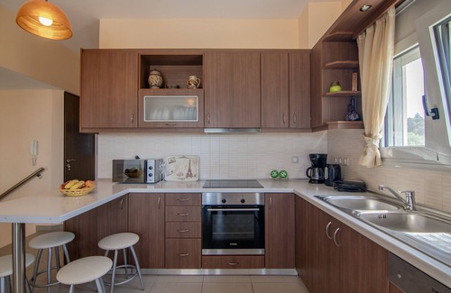 Adelianos Kampos Villa | Yannis2 Private pool, Sea View, Next to amenities