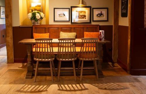 Welsh Frankton Bed & Breakfast | Ye Old Boote Inn