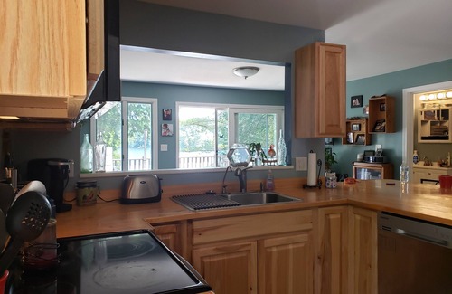 Otis House | Year round lake front retreat