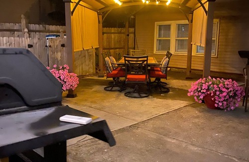 Verona Beach House | Year round Sylvan beach relaxation- The Palms