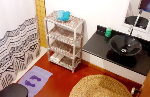 Taboquinhas House | Yellow house, complete, unlimited wi-fi.