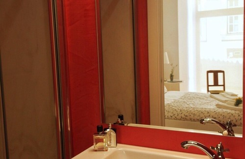 Aveiro House | Yellow House in the Historic Center