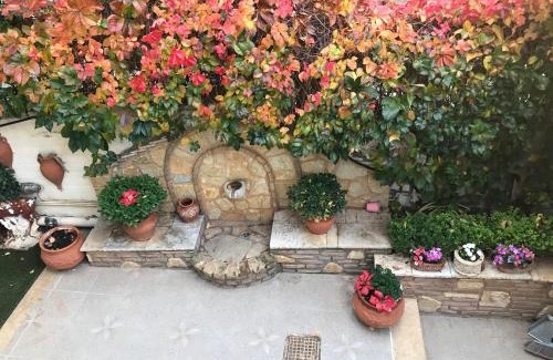 Nea Palatia Apartment | Yellow House Oropos