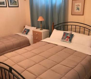 Nea Palatia Apartment | Yellow House Oropos