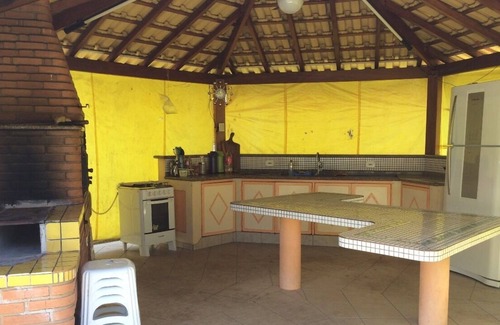 Braganca Paulista House | Yellow Roof Farm in Bragança Paulista