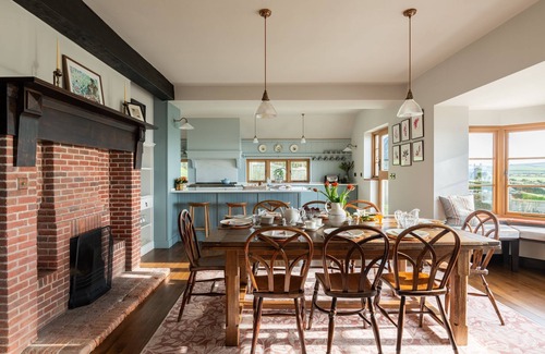 Thurlestone Cottage | Yellow Sands - a house that sleeps 10 guests in 5 bedrooms