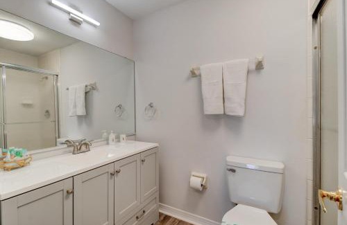Southern Shores House | Yellow Sunshine Oceanfront Townhouse, Private Balcony