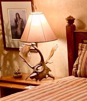Cheyenne Bed & Breakfast | Yellowstone Cattle Baron EnSuite, Private Entrance & Parking - Prairie Rose B&B